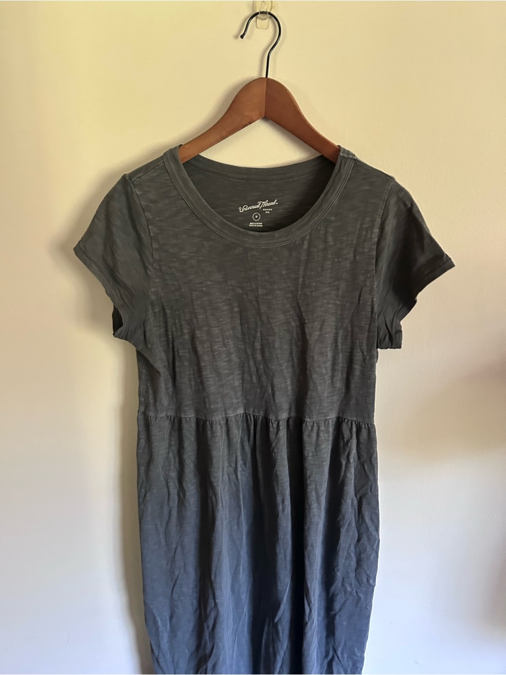 Universal Thread | gray short sleeve midi dress